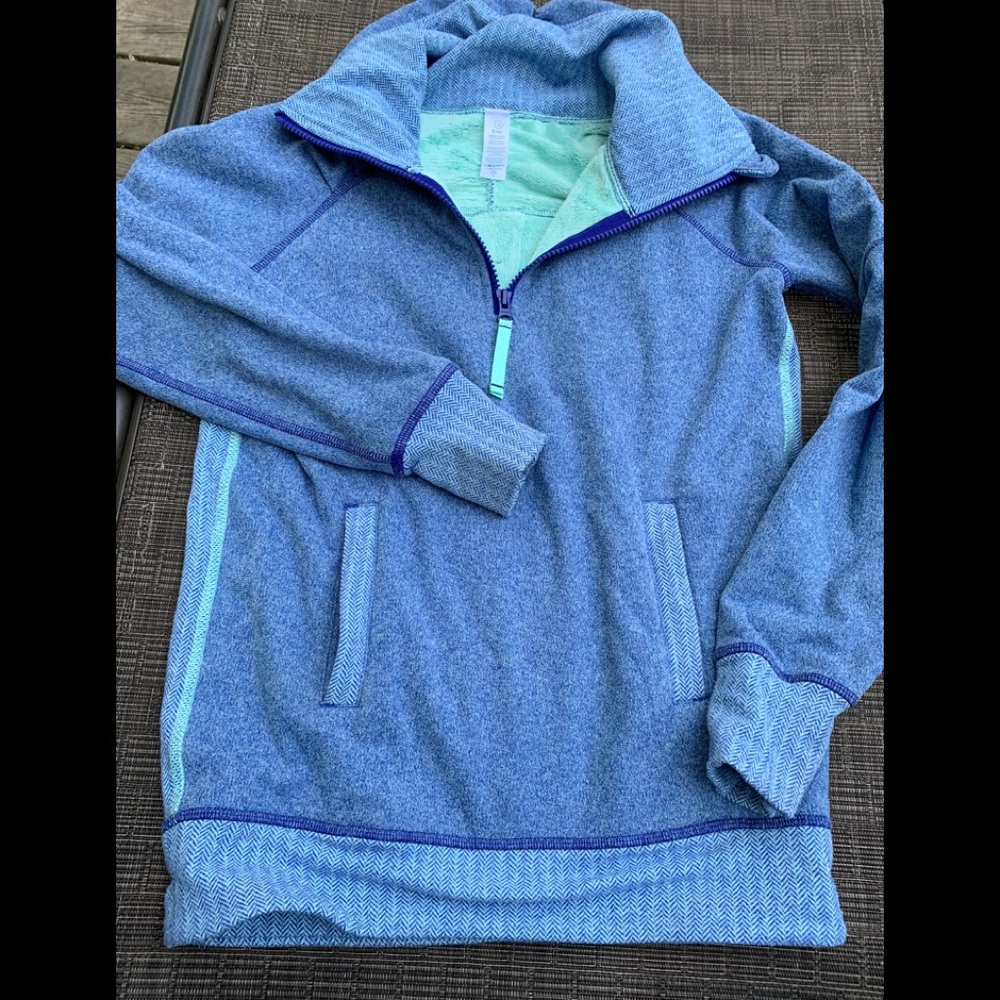 IVIVVA Lululemon athletics girls fleece half zip sweater